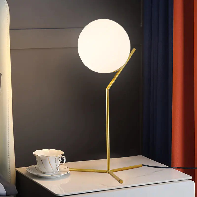 Lámpara de mesa nordica